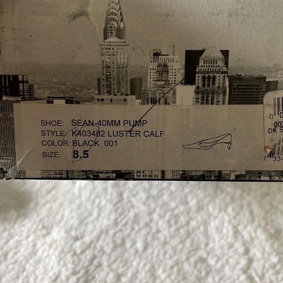 DKNY Leather Sean-40MM Pump In Black Size-8 1/2 NWT - Picture 13 of 14